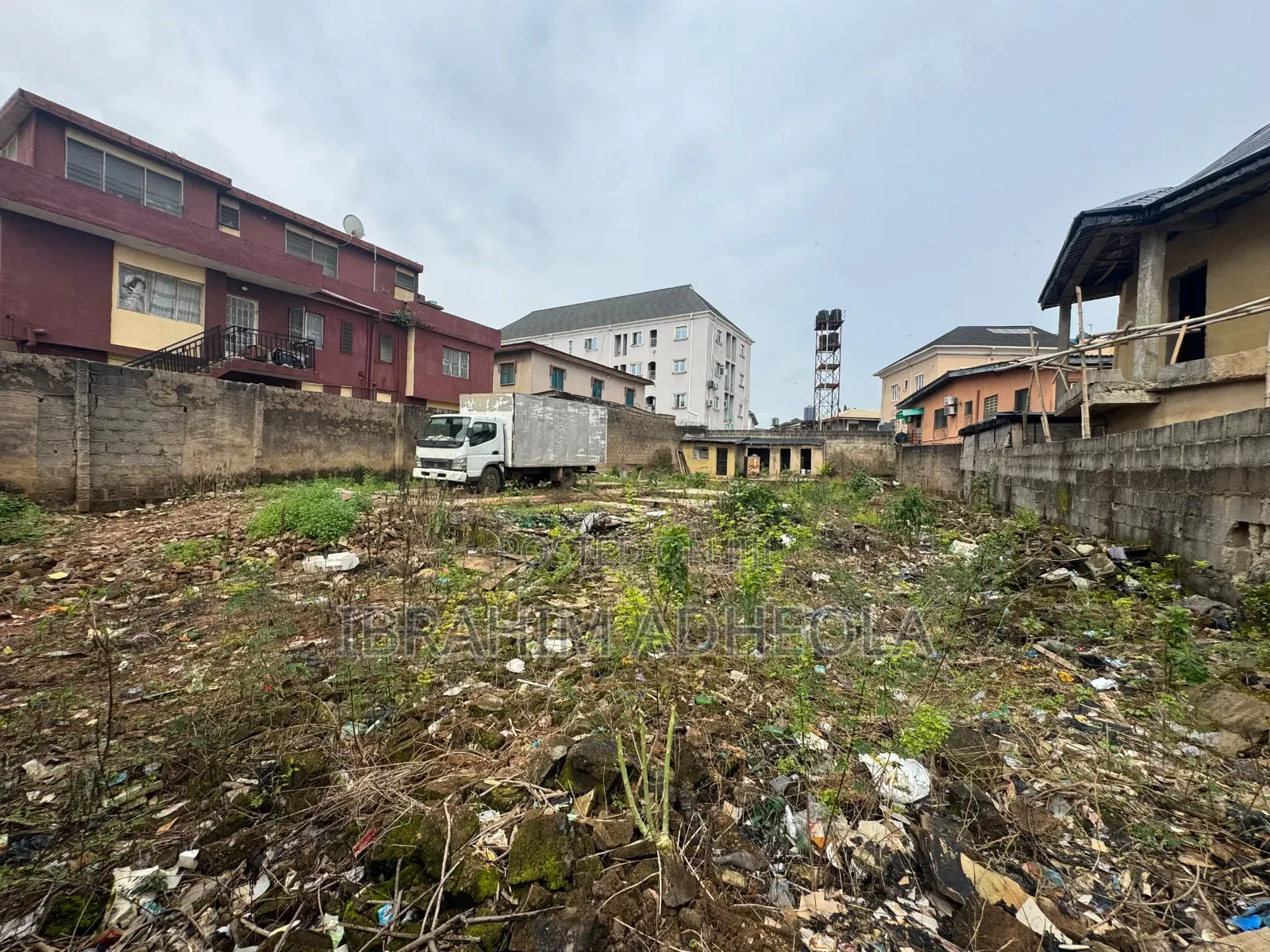 For Sale in a Secured Estate at Ojodu Lagos an Empty Land Msuring 678 in Berger