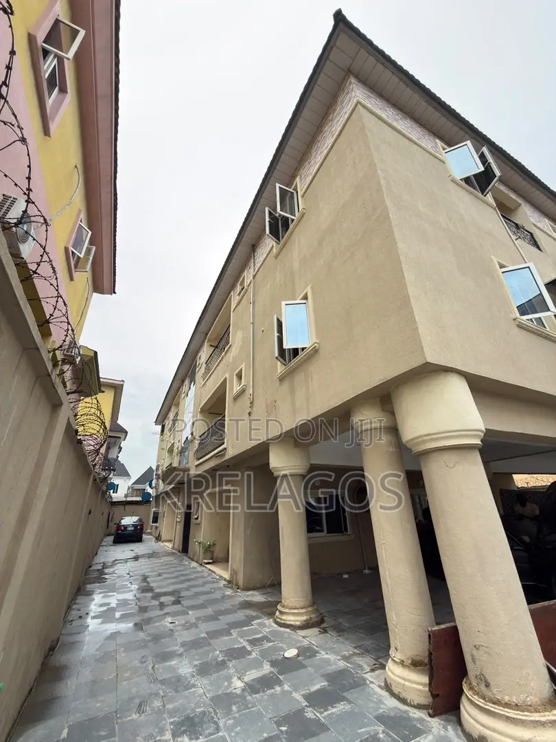 3bdrm Apartment in Chevron Toll Gate for rent in Chevron