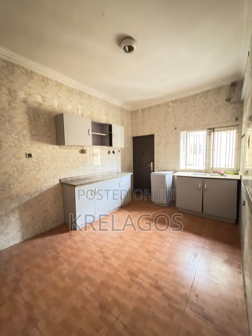3bdrm Apartment in Chevron Toll Gate for rent in Chevron