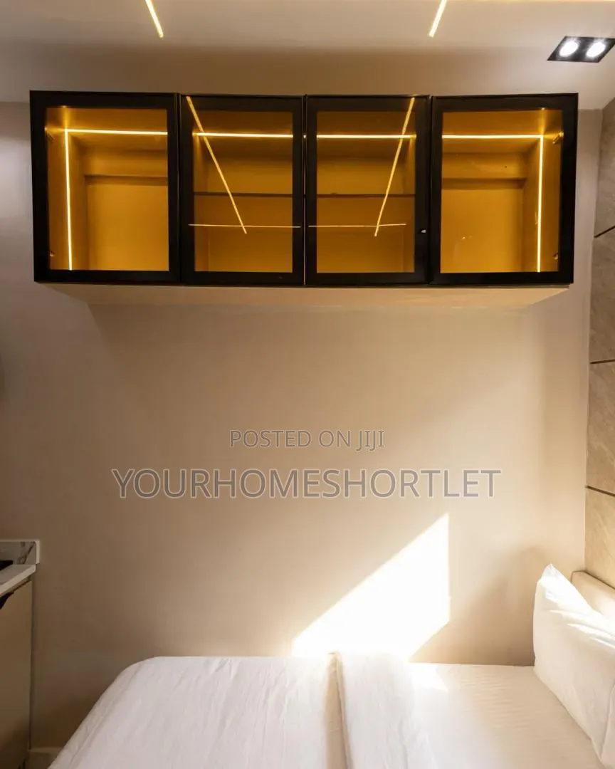 Luxury Studio With Swimming Pool and Gym for Daily/Monthly Deal in Lekki Phase 1