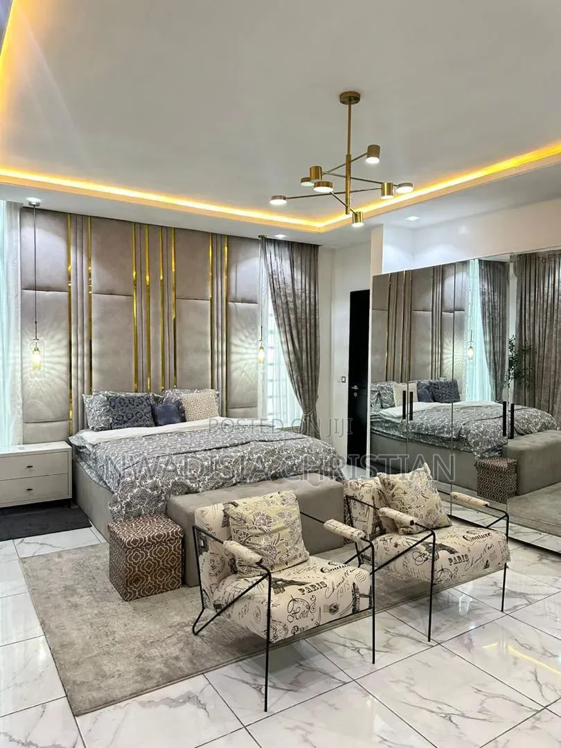Graceful 5 Bedroom Apartment in Banana Island