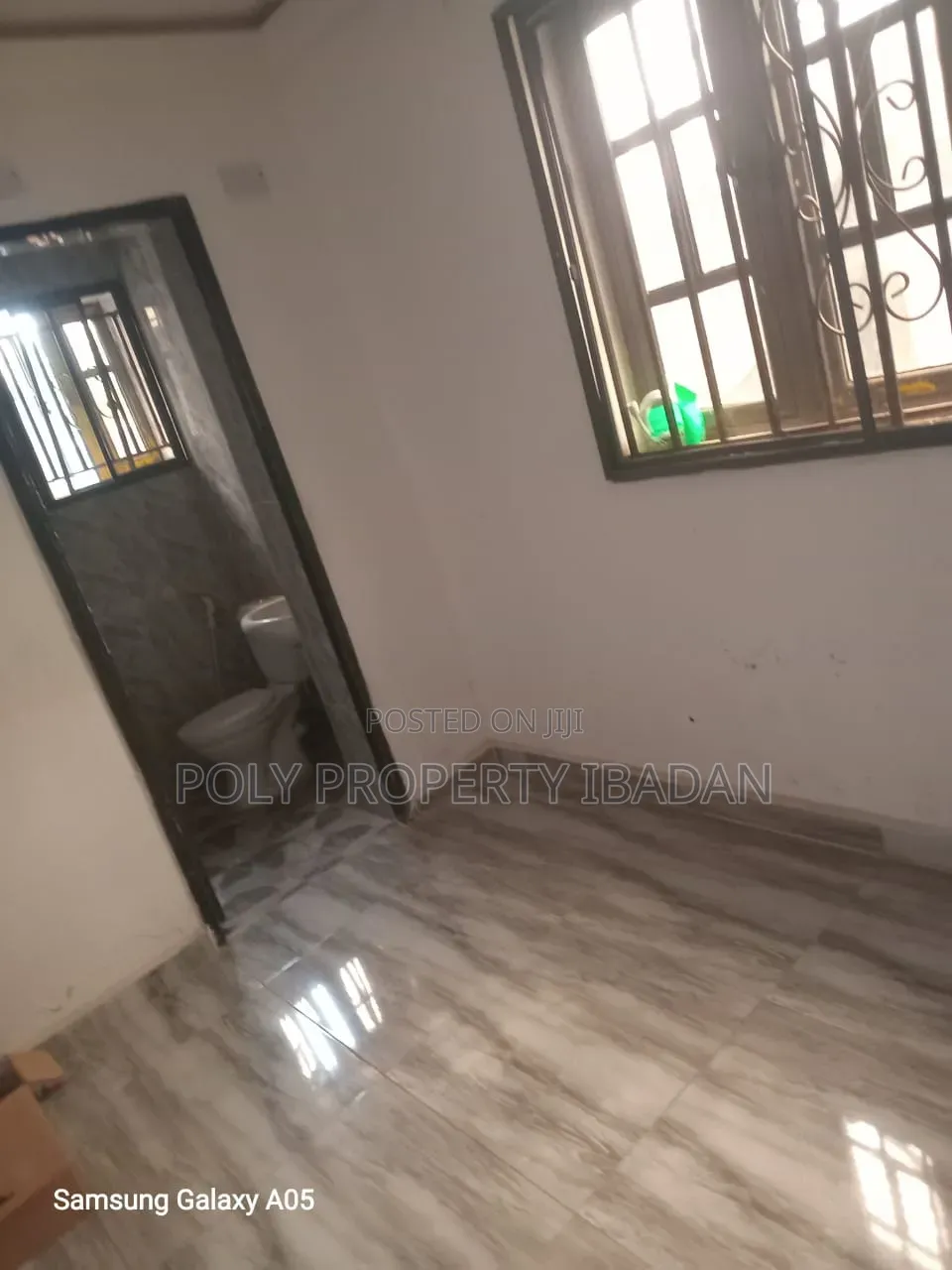 2bdrm Block of Flats in Tinubu Estate, Iwo Road for rent in Iwo Road