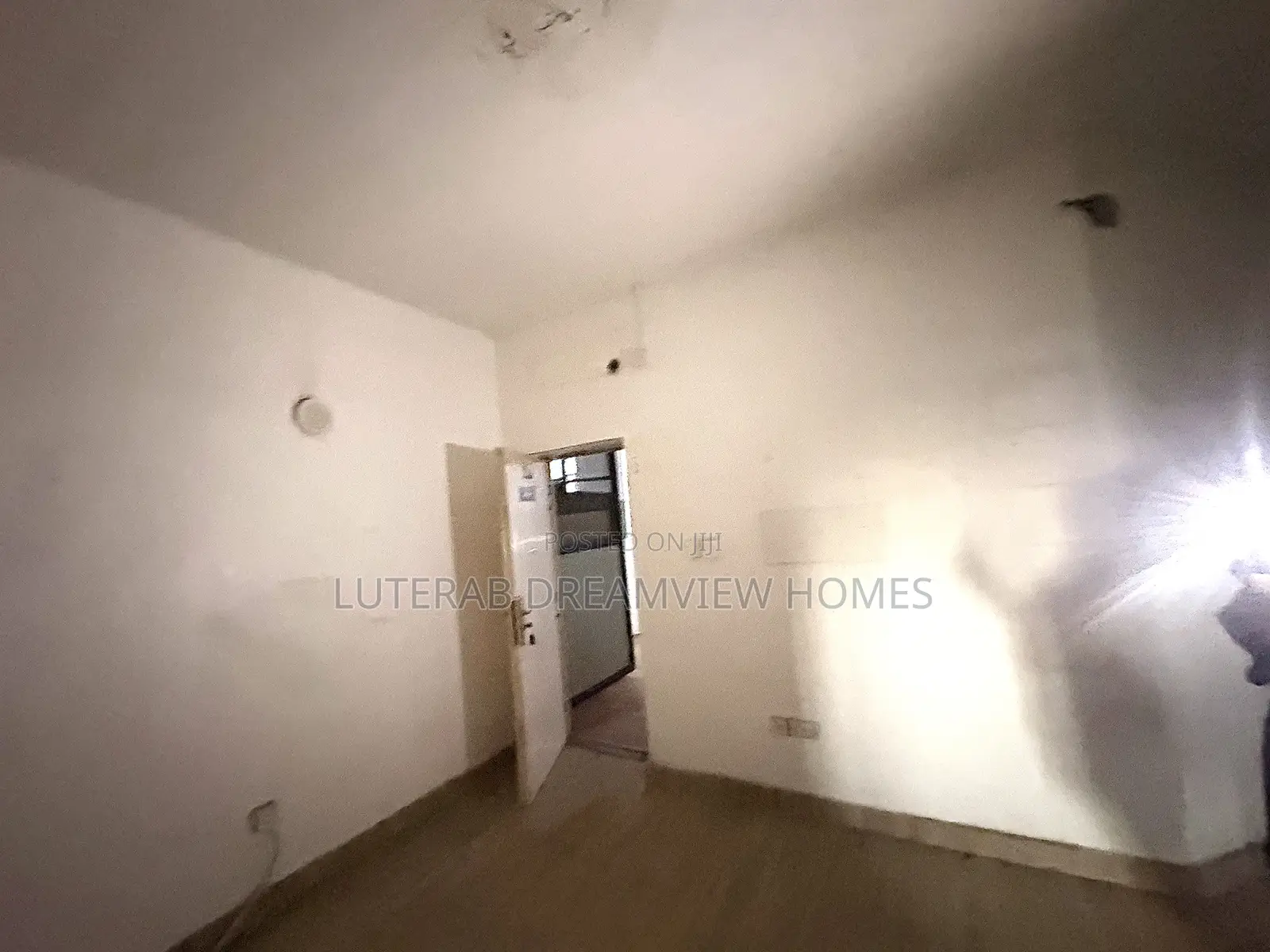 1bdrm Block of Flats in Wuse 2 for rent in Wuse 2