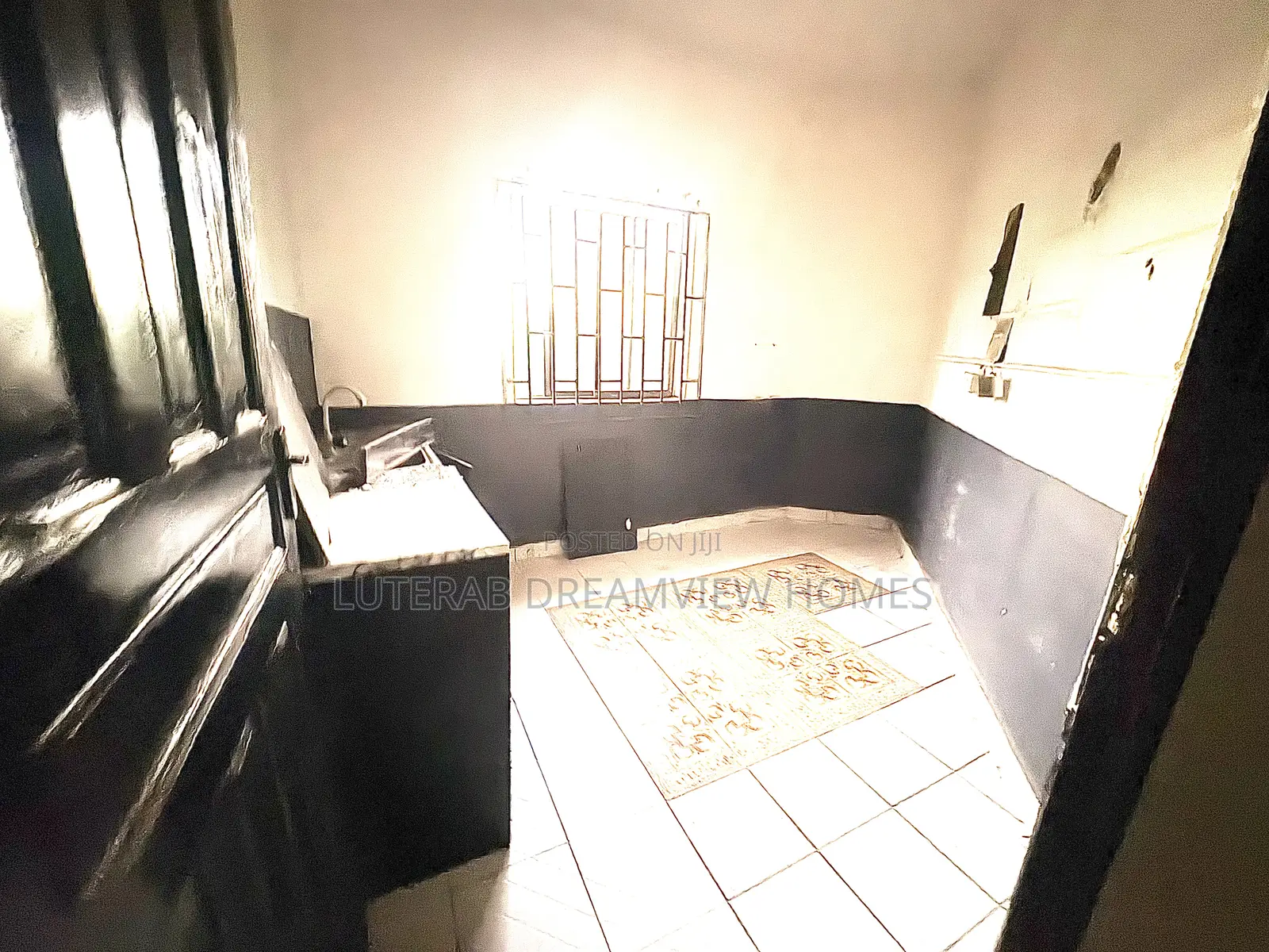 1bdrm Block of Flats in Wuse 2 for rent in Wuse 2