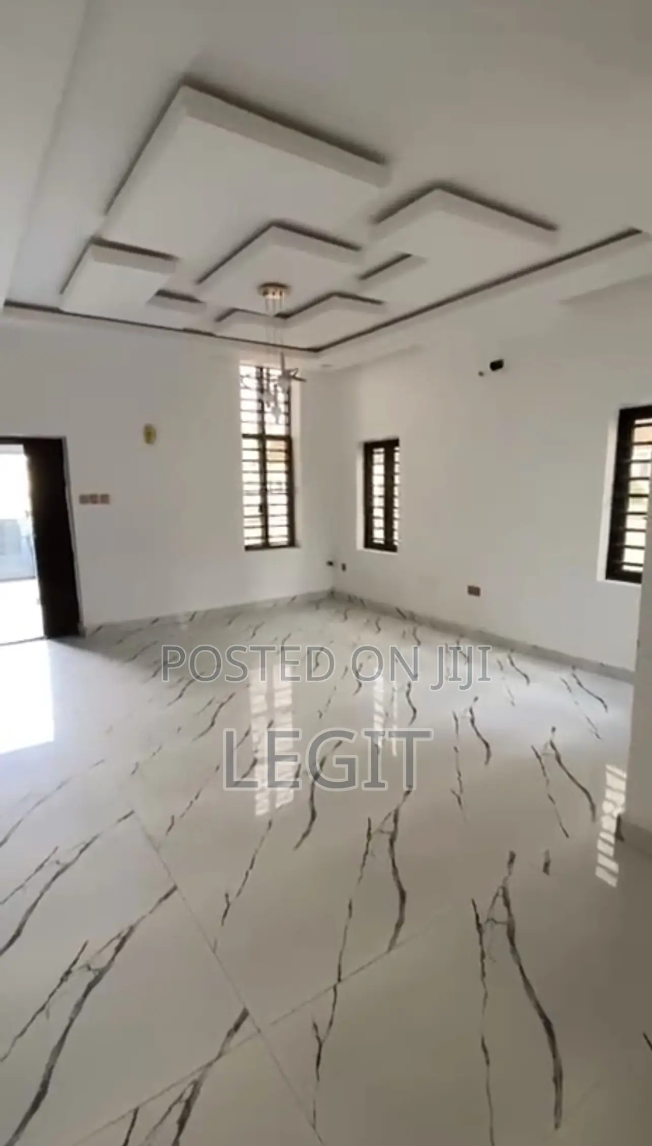 4bdrm Duplex in Lugbe District for sale in Lugbe District