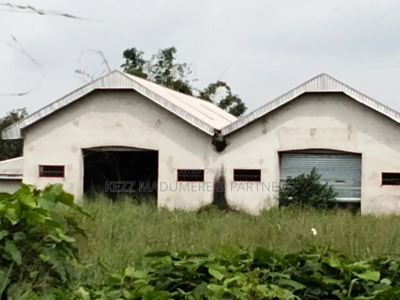 For Sale: Twin Warehouse On 5200 Sqmtrs At Idoro Rd,Uyo Akwa Ibom in Uyo