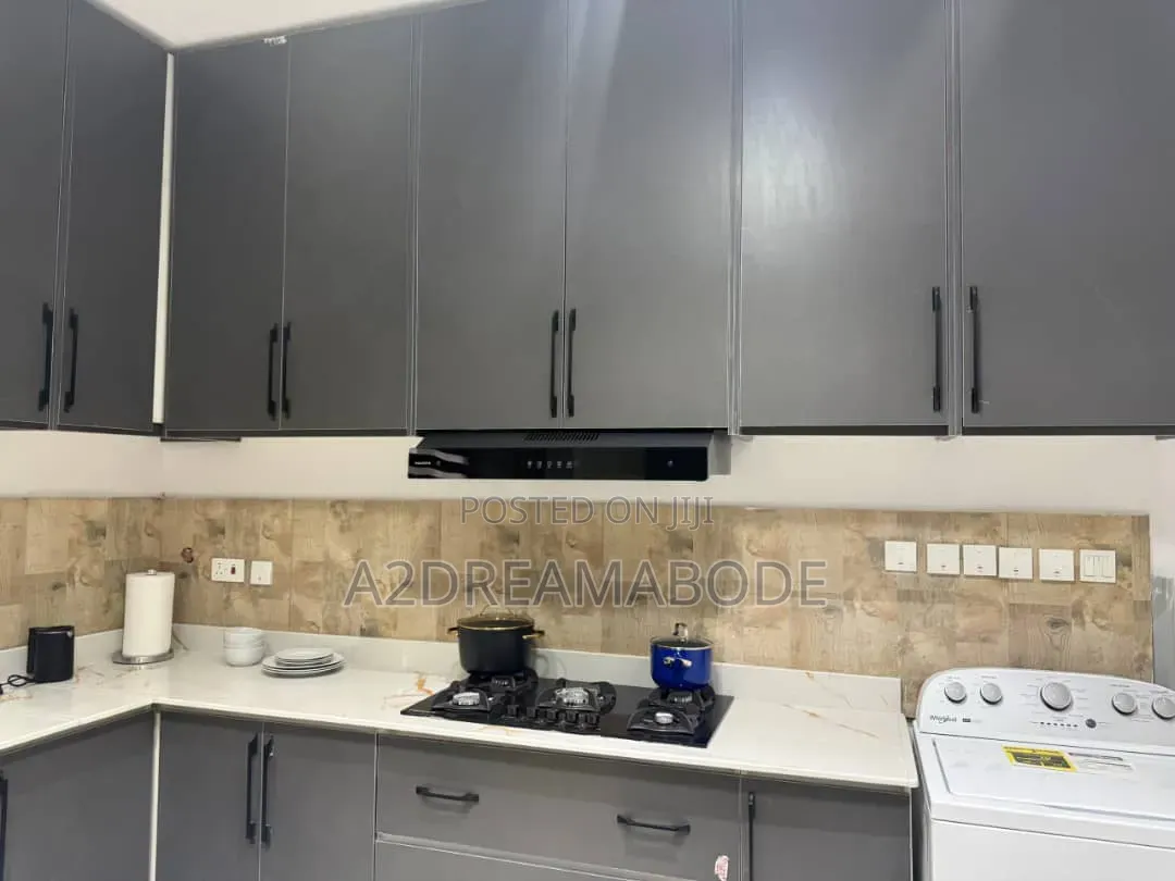 Furnished 4bdrm Apartment in Adeniyi Jones for rent in Adeniyi Jones