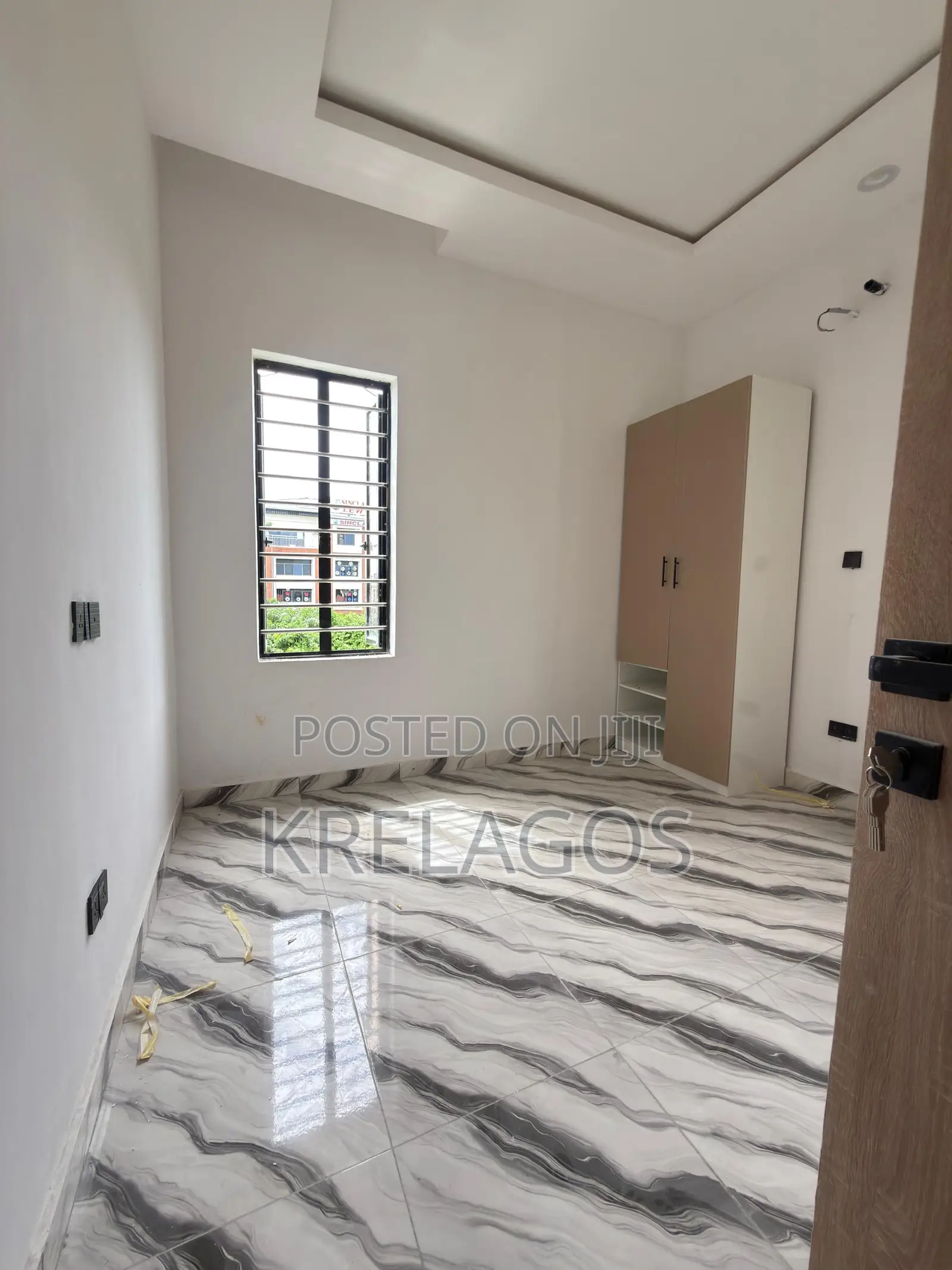4bdrm Duplex in Ajiwe for sale in Ajiwe