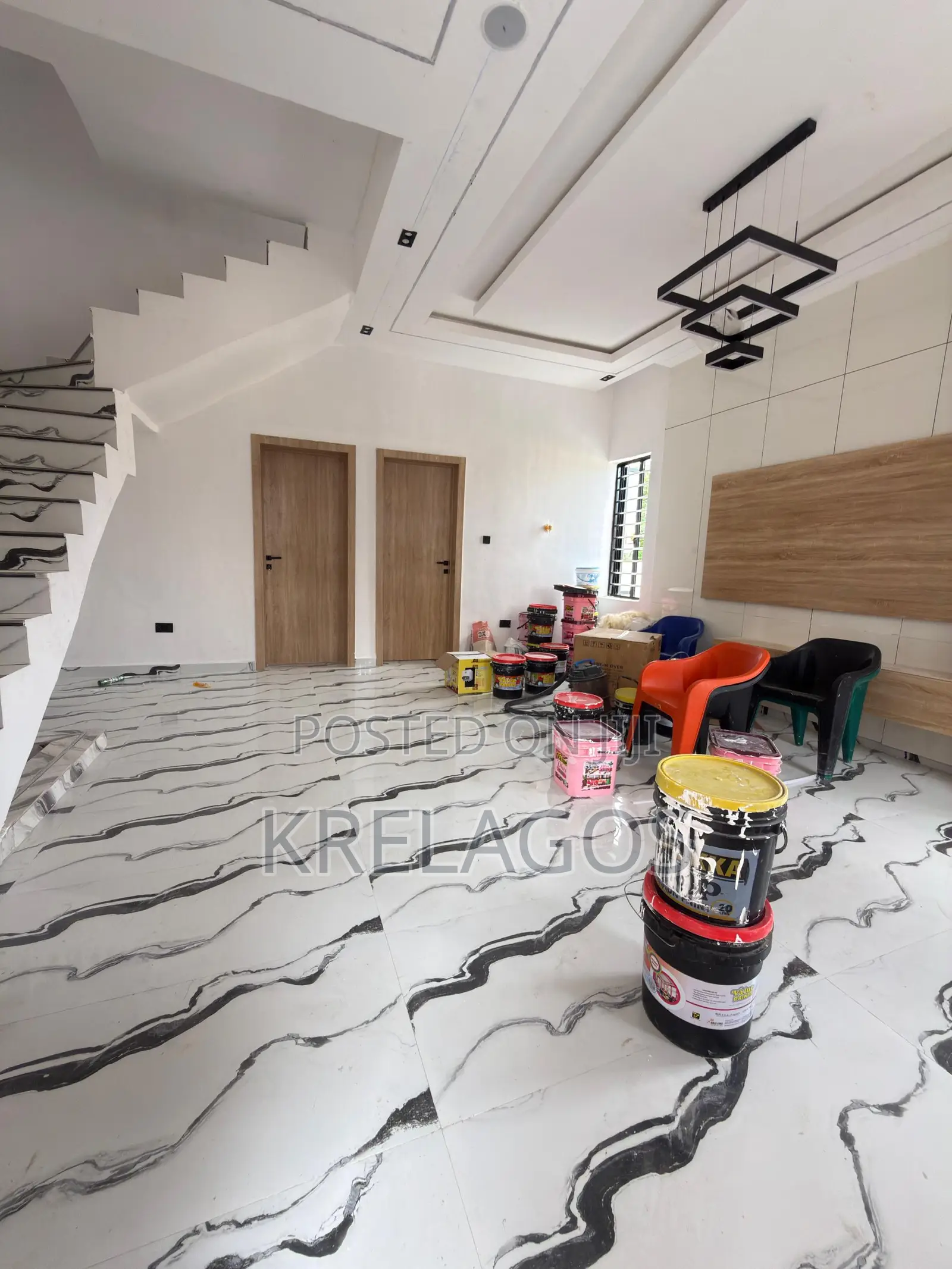 4bdrm Duplex in Ajiwe for sale in Ajiwe