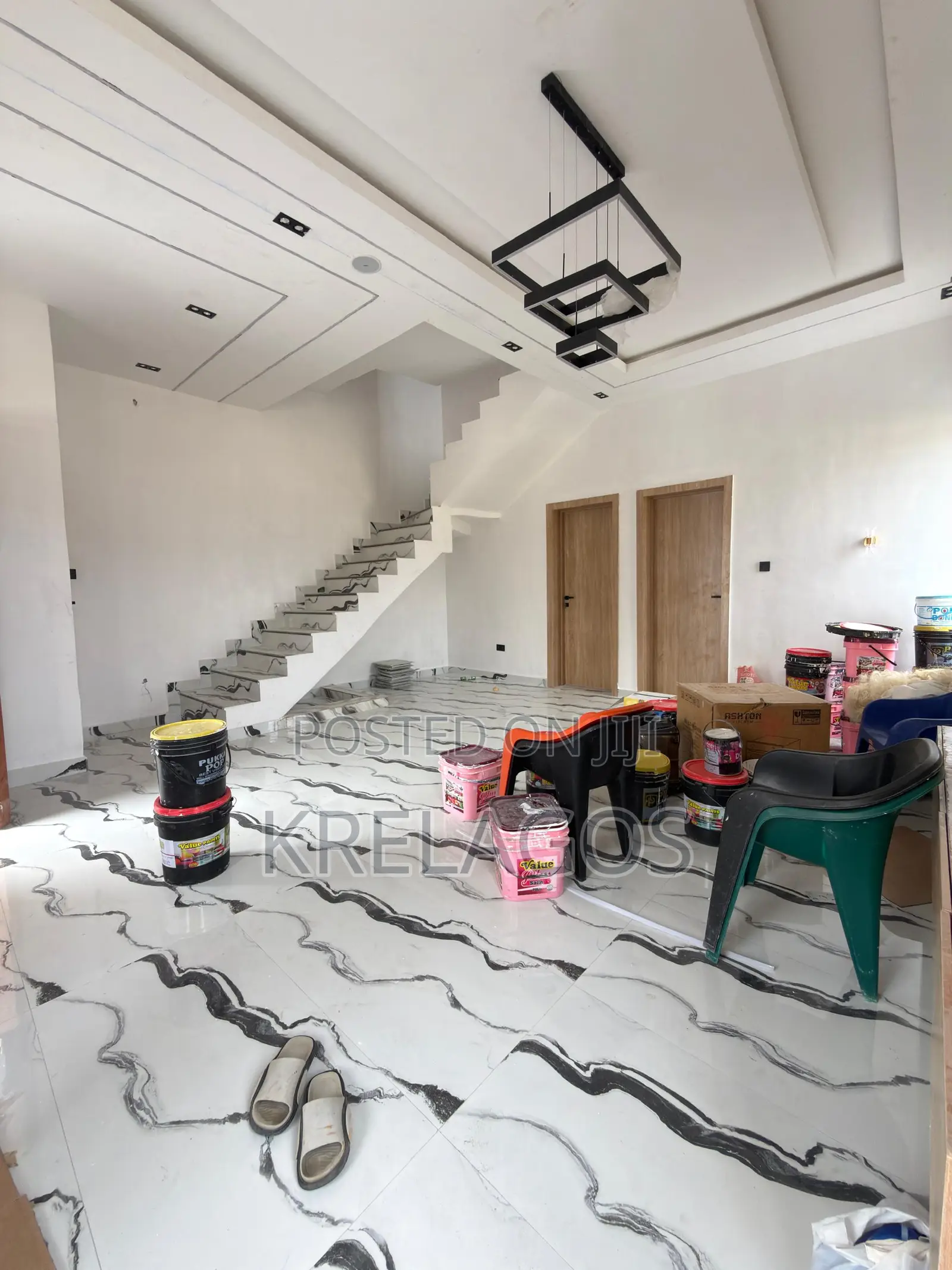 4bdrm Duplex in Ajiwe for sale in Ajiwe