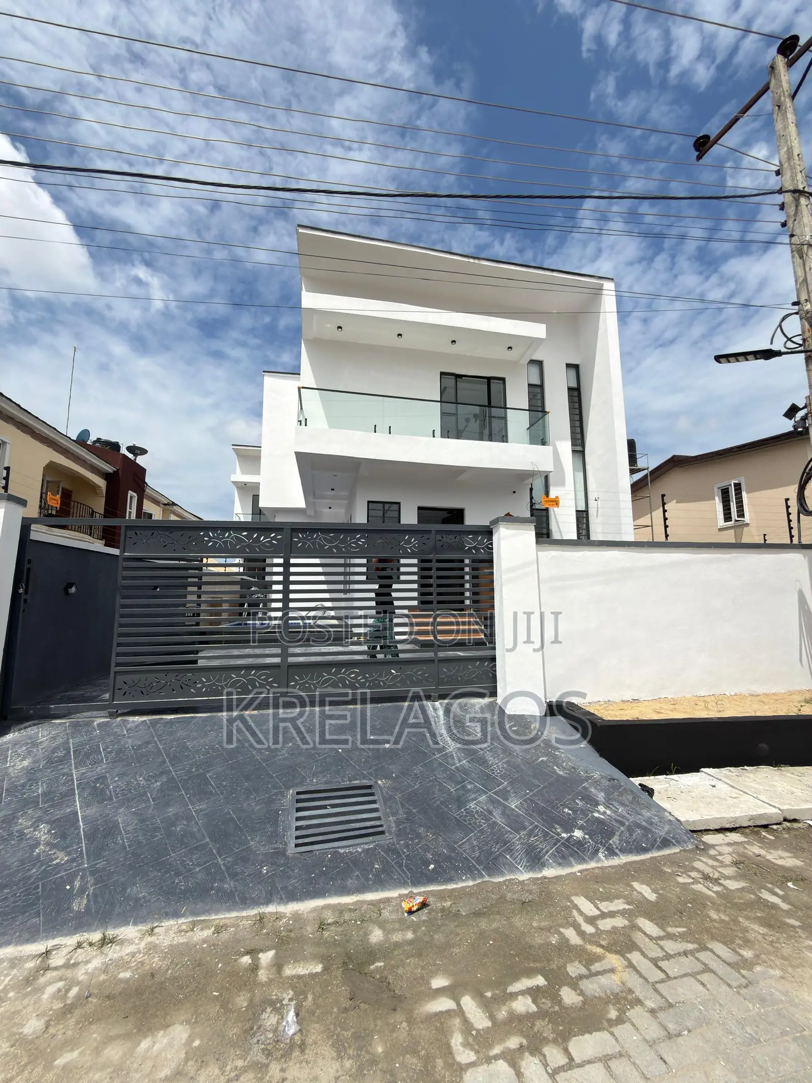 4bdrm Duplex in Olokonla for sale in Olokonla