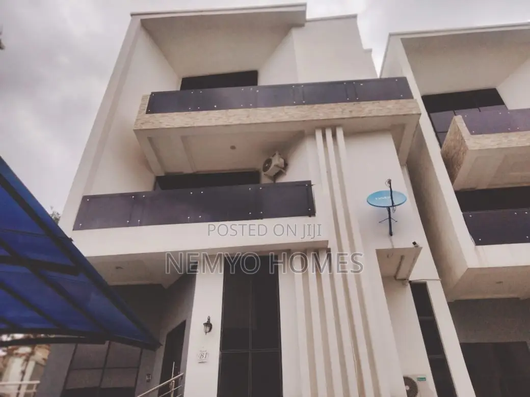 Furnished 4bdrm Duplex in Asokoro for sale in Asokoro