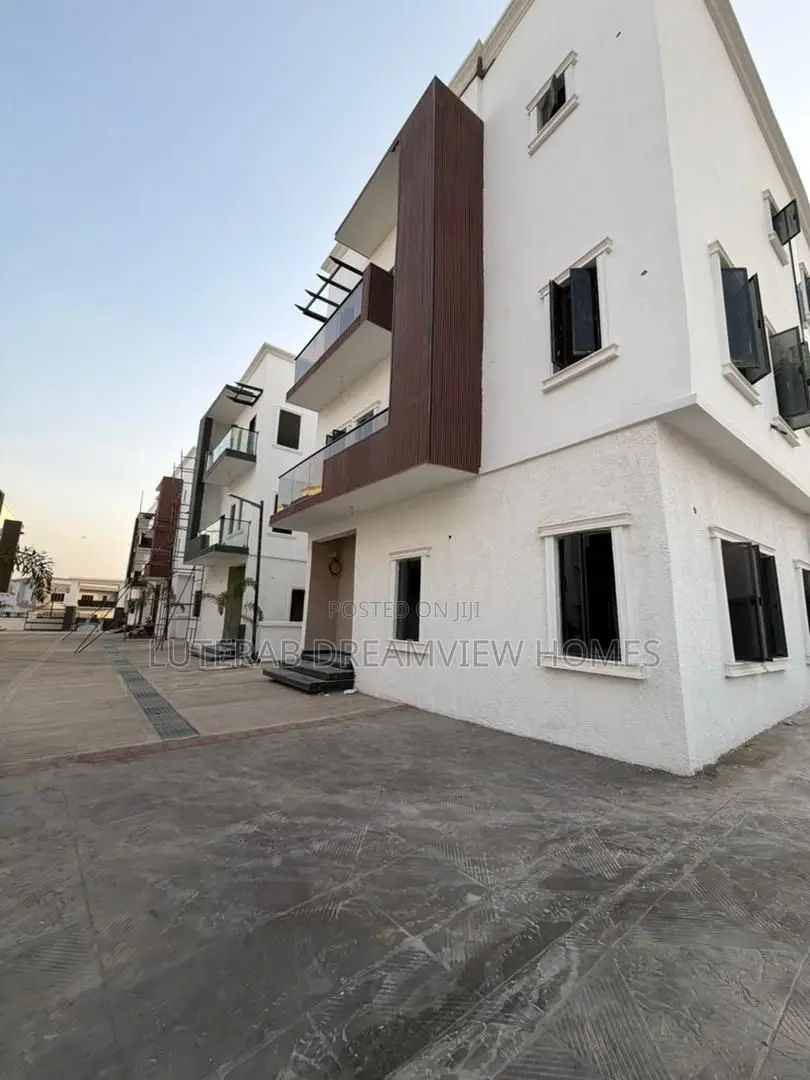 5bdrm Duplex in Jahi Katampe for sale in Jahi