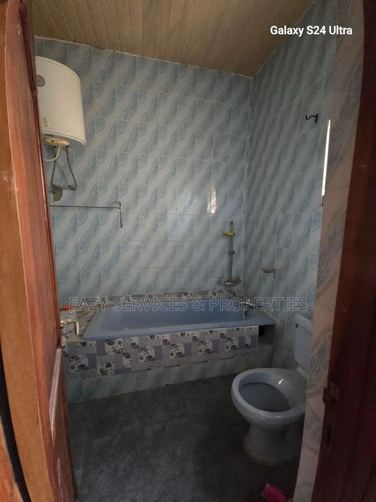 5bdrm Duplex in Gated And Secured, Badore for sale in Badore