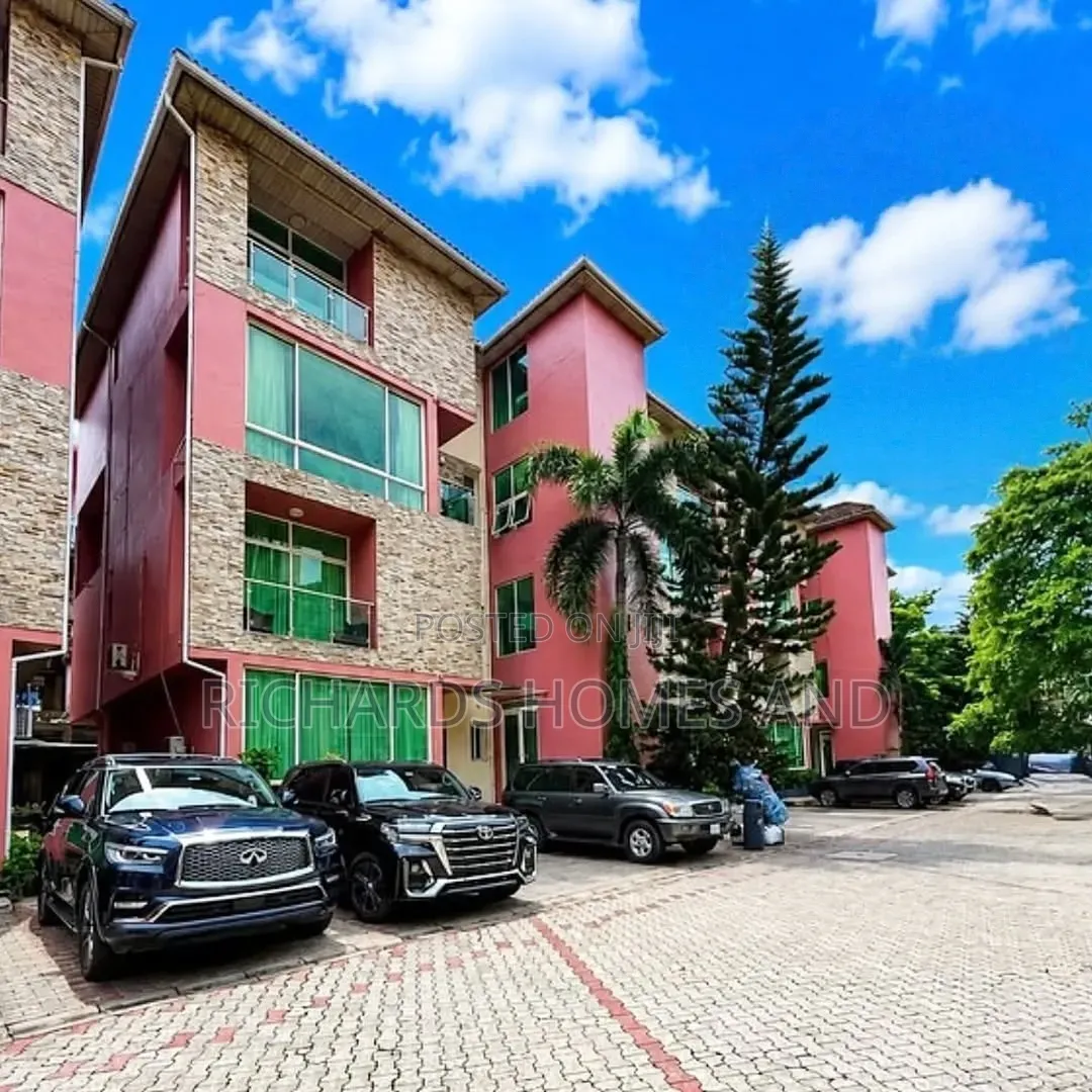3bdrm Apartment in Old Ikoyi for rent in Old Ikoyi