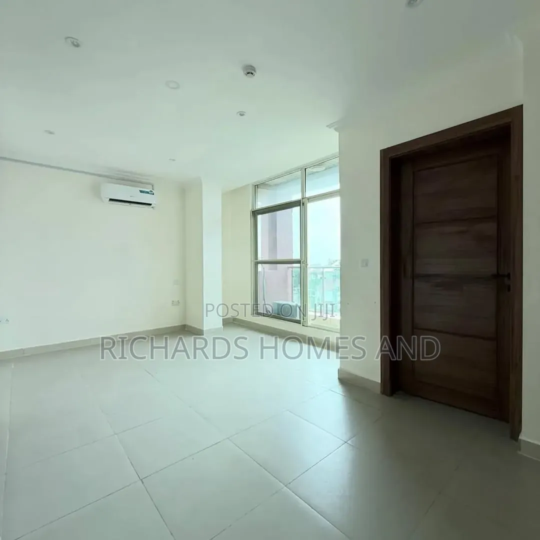 3bdrm Apartment in Old Ikoyi for rent in Old Ikoyi