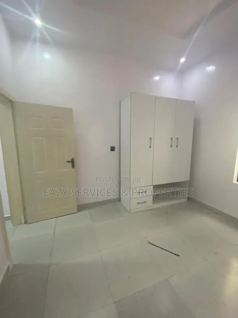 4bdrm Duplex in Gated And Secured, Agungi for rent in Agungi
