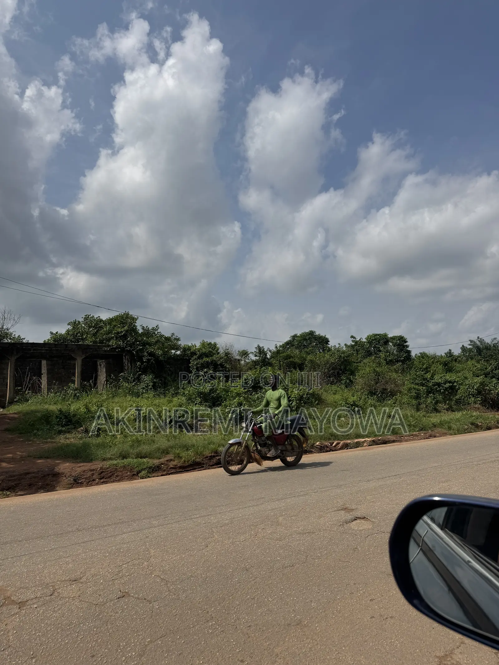 1 Acre of Land Fenceddirectly With 4 Shops in Ado-Odo/Ota