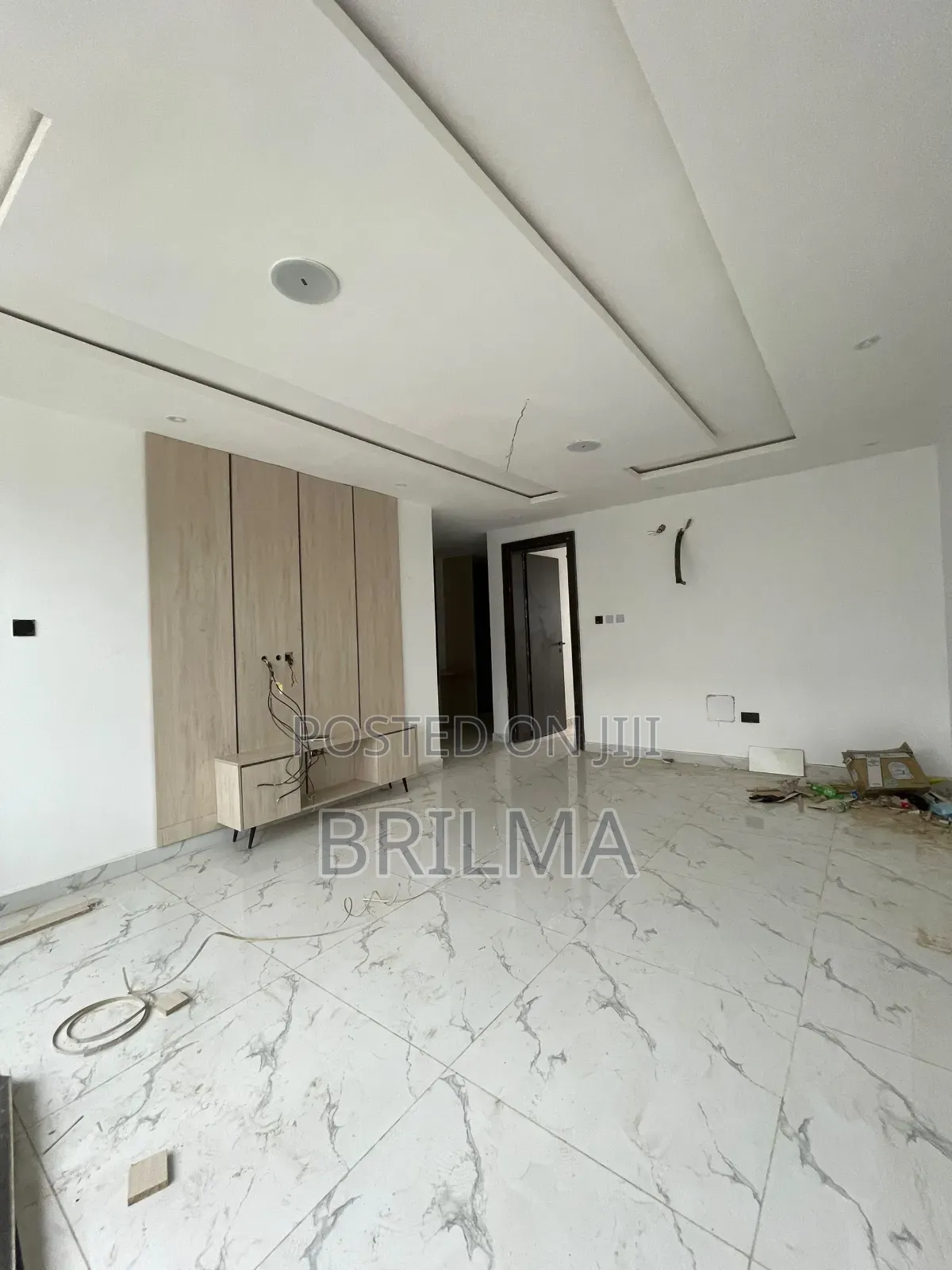 5bdrm Duplex in Jahi for sale in Jahi