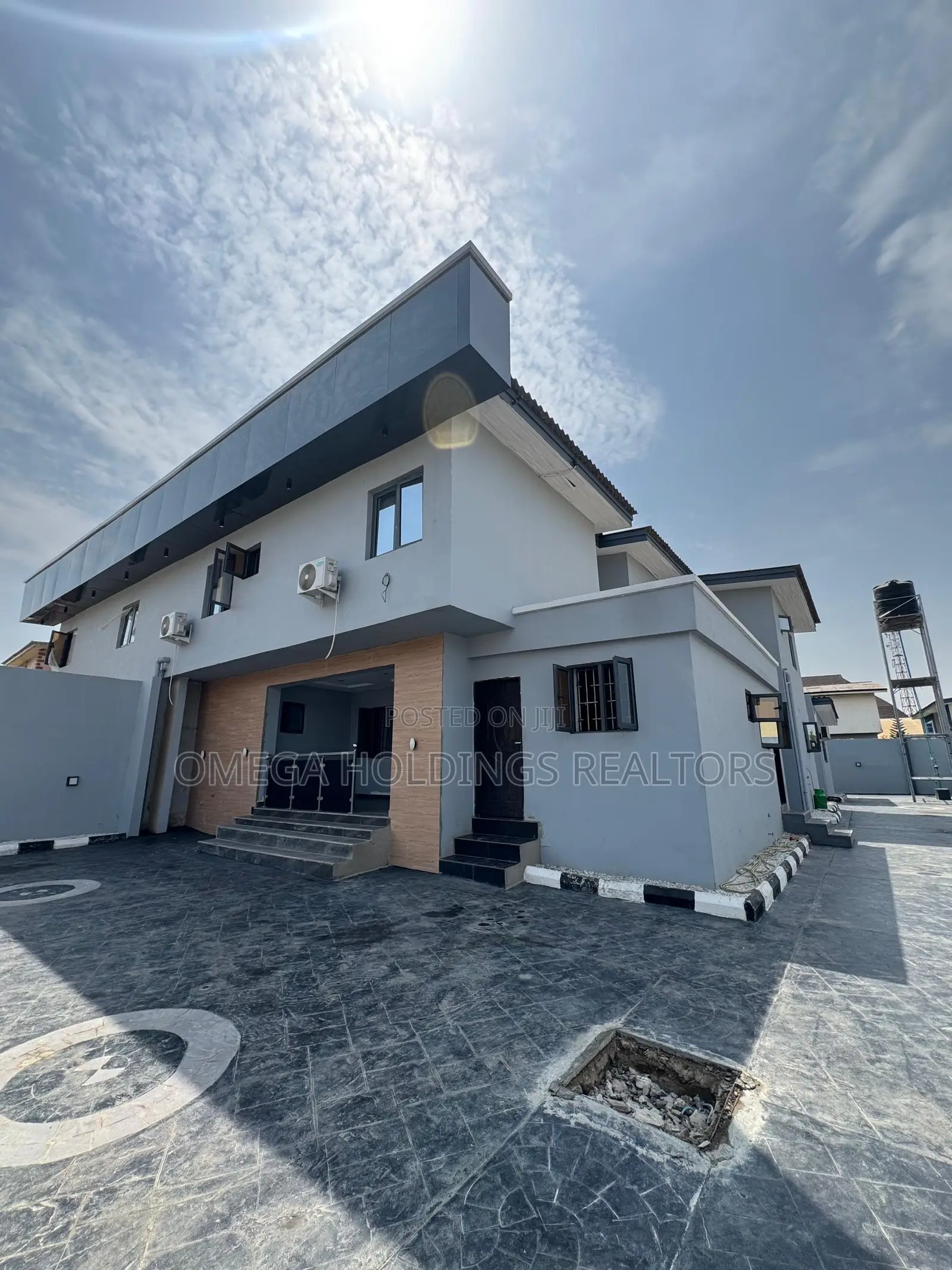 Furnished 5bdrm Apartment in Ikolaba Estate, Bodija for sale in Bodija