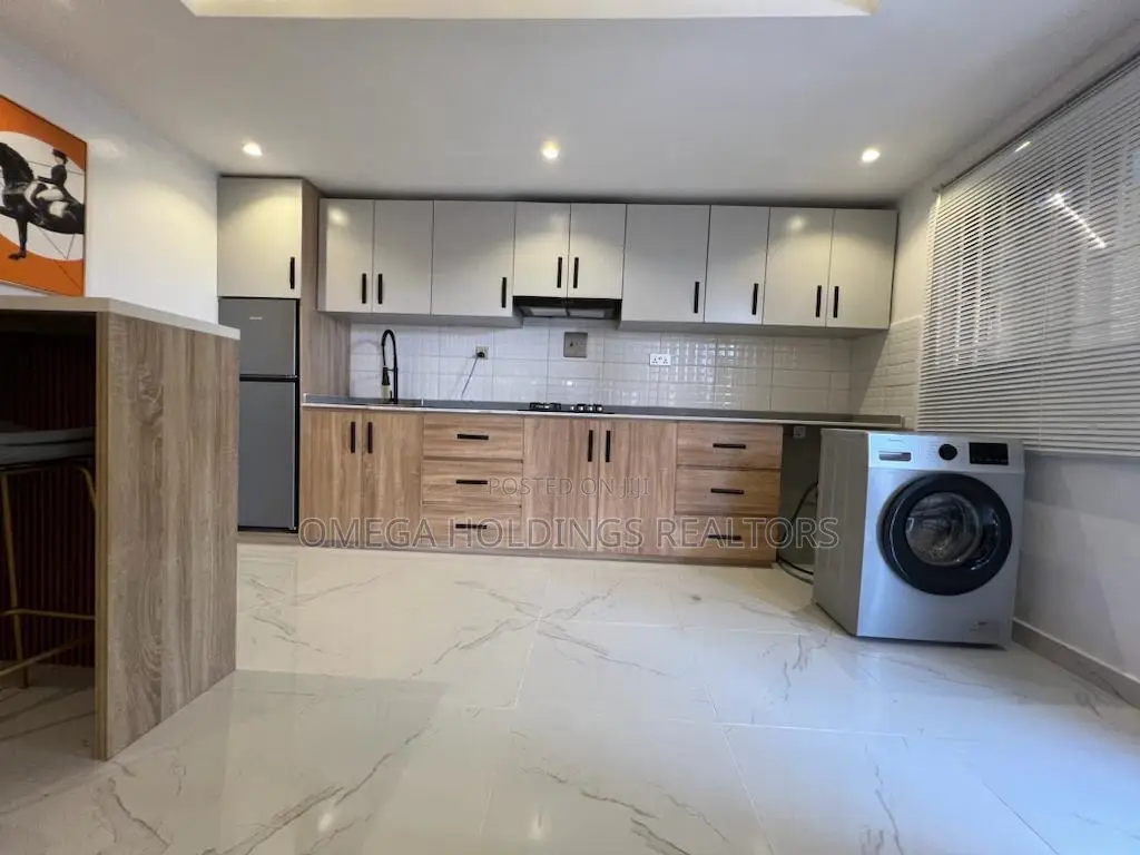 Furnished 5bdrm Apartment in Ikolaba Estate, Bodija for sale in Bodija