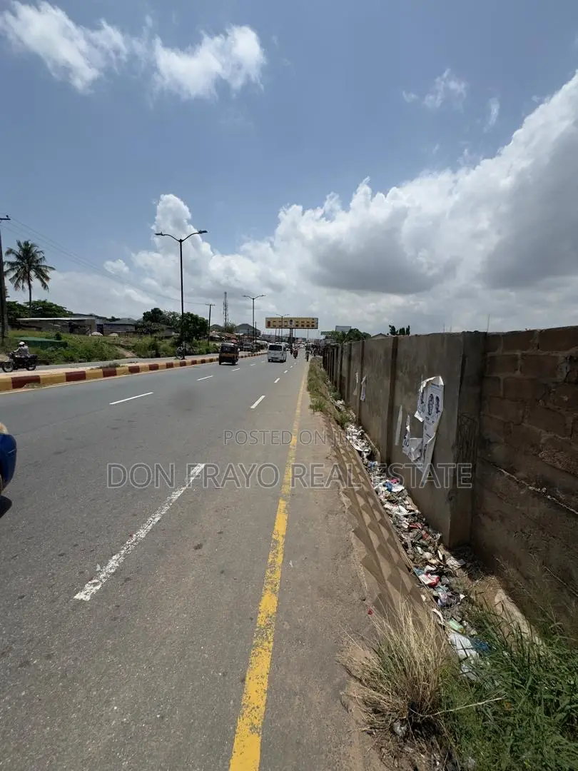500 SQM of Commercial Land for Sale on Bodija Major Road in Bodija