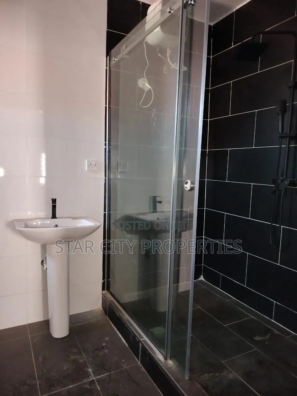 4bdrm Duplex in Anthony, Ajao Estate for sale in Ajao Estate
