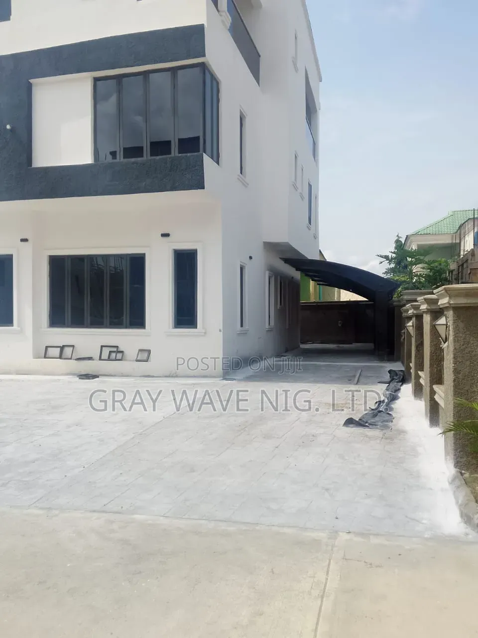6bdrm Duplex in Sabon Lugbe for sale in Sabon Lugbe