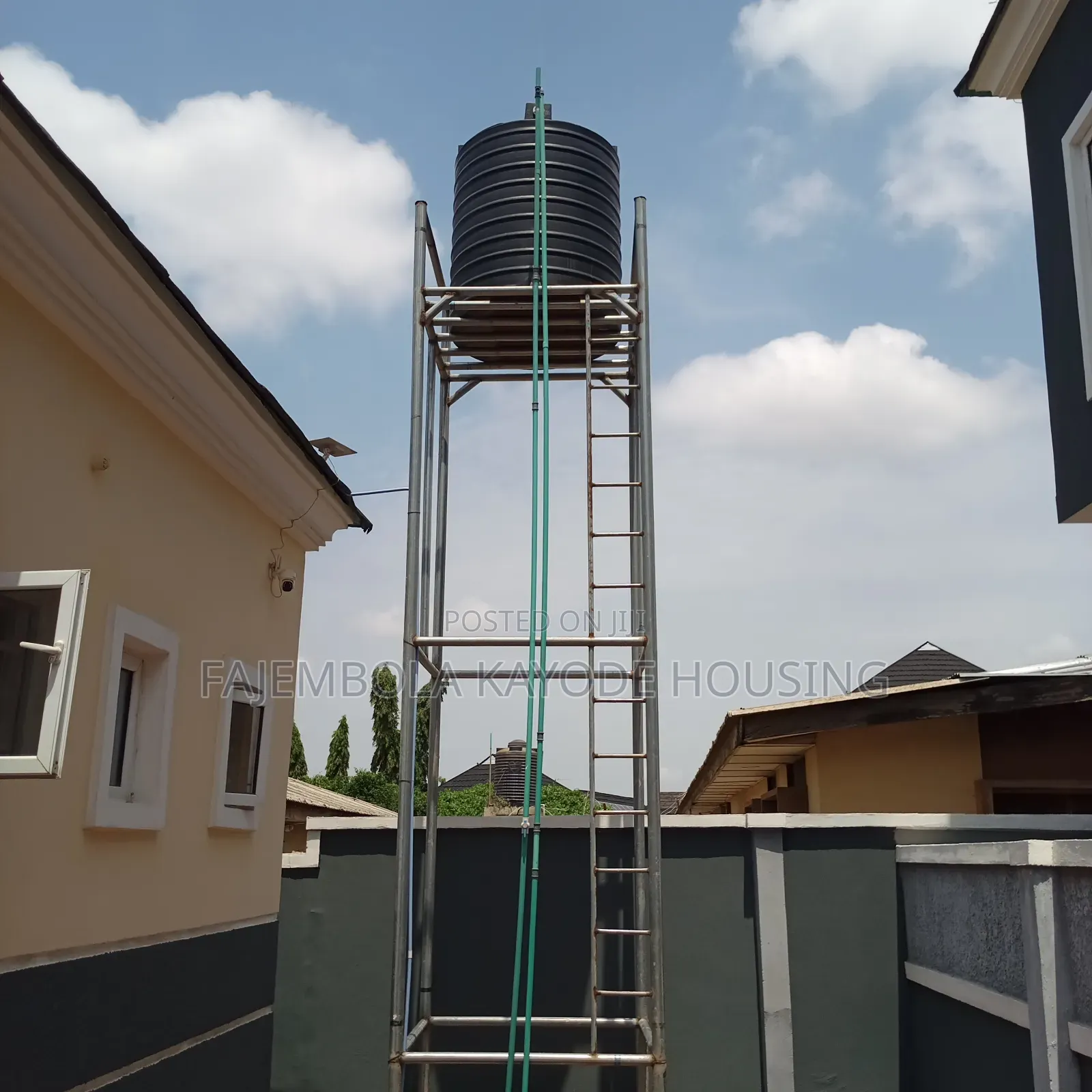3bdrm Bungalow in Bashorun Housing, Akobo for sale in Akobo