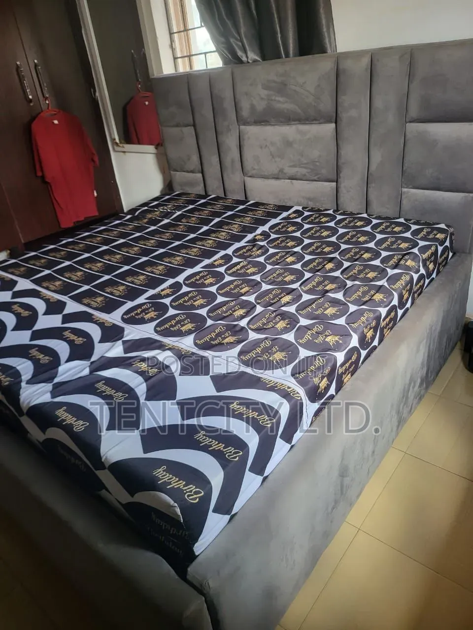 Mall for Sale on Ogui Road Enugu in Enugu