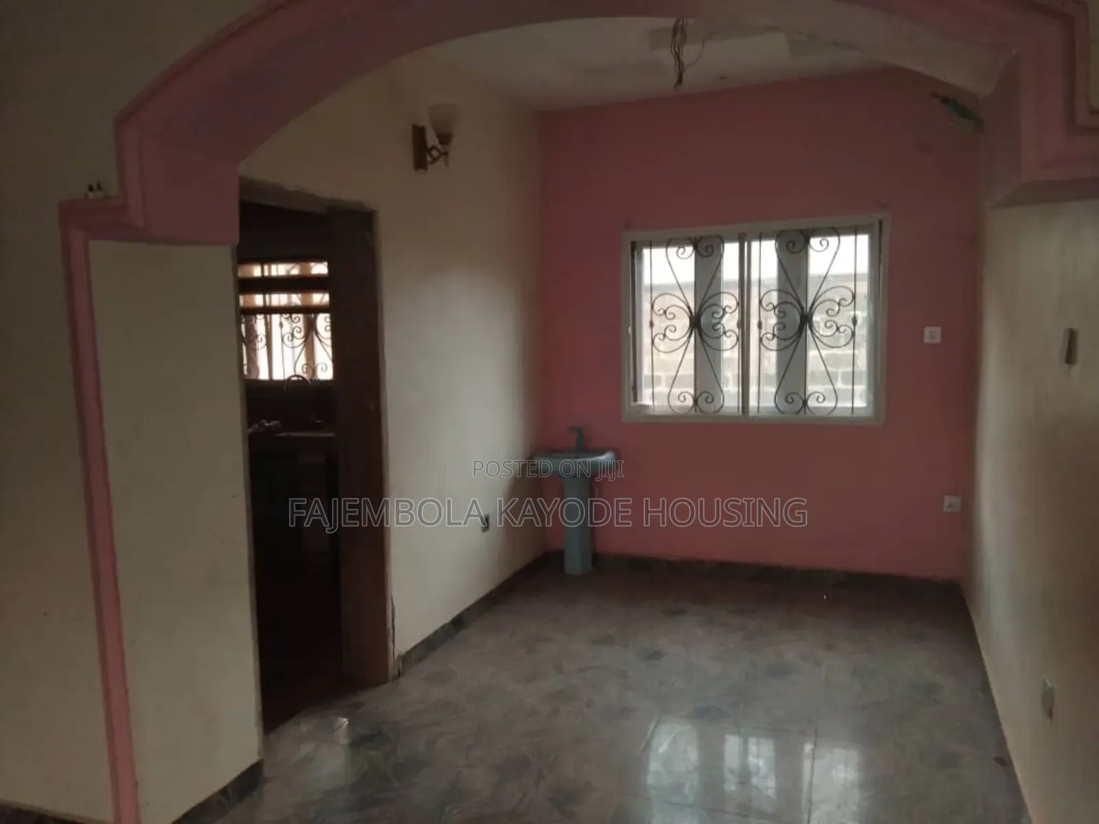 3bdrm Bungalow in Wisdom Estate, Akobo for sale in Akobo