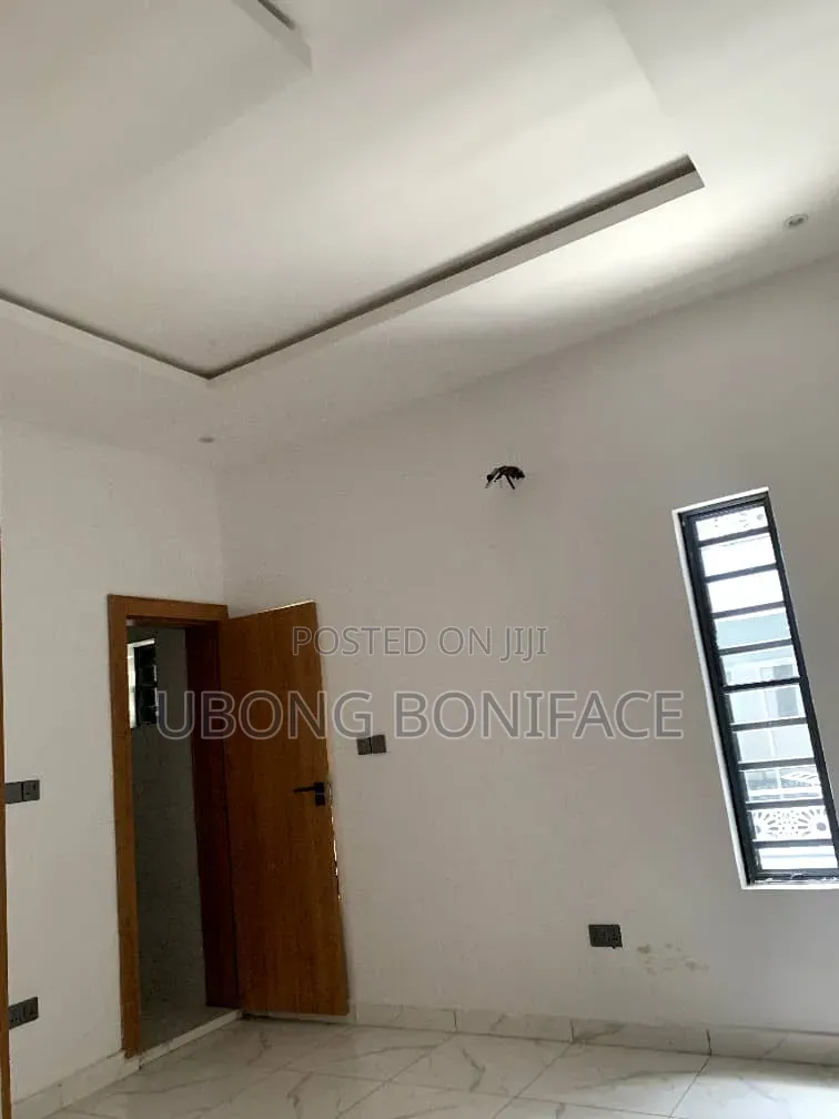 Furnished 2bdrm Block of Flats in Idowu Estate, Ajah for rent in Ajah