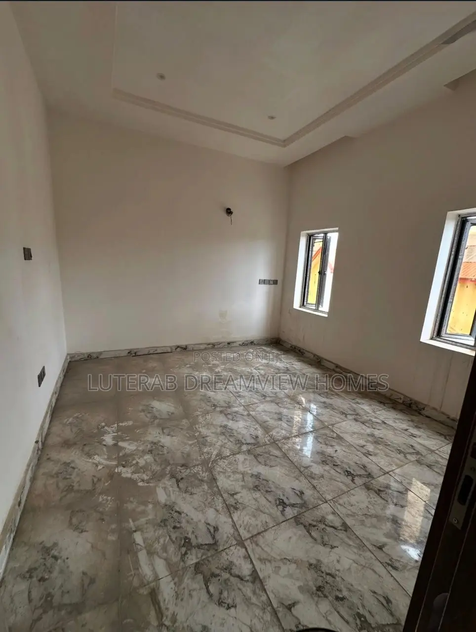 4bdrm Townhouse/Terrace in Utako for sale in Utako