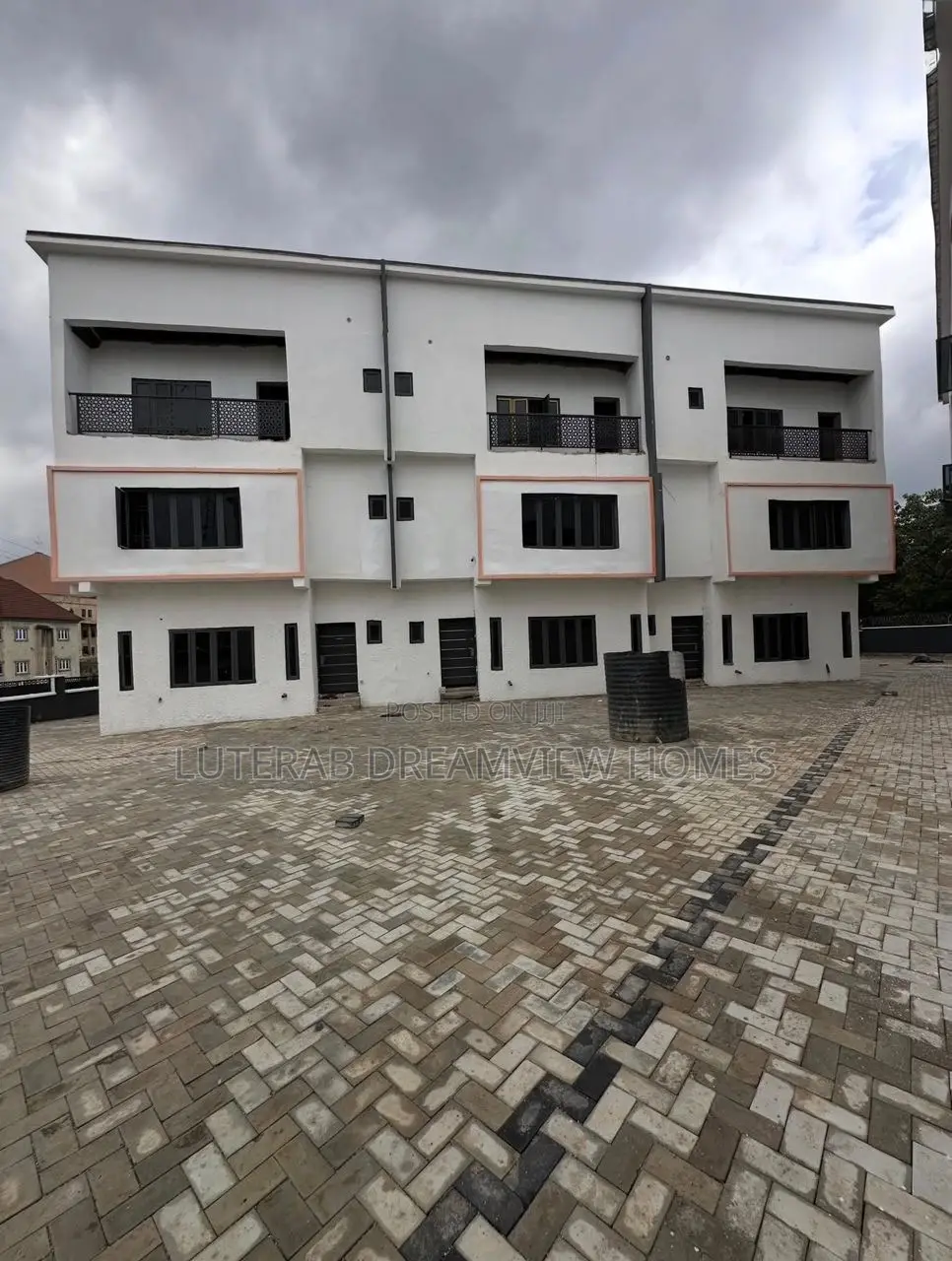 4bdrm Townhouse/Terrace in Kaura for sale in Kaura