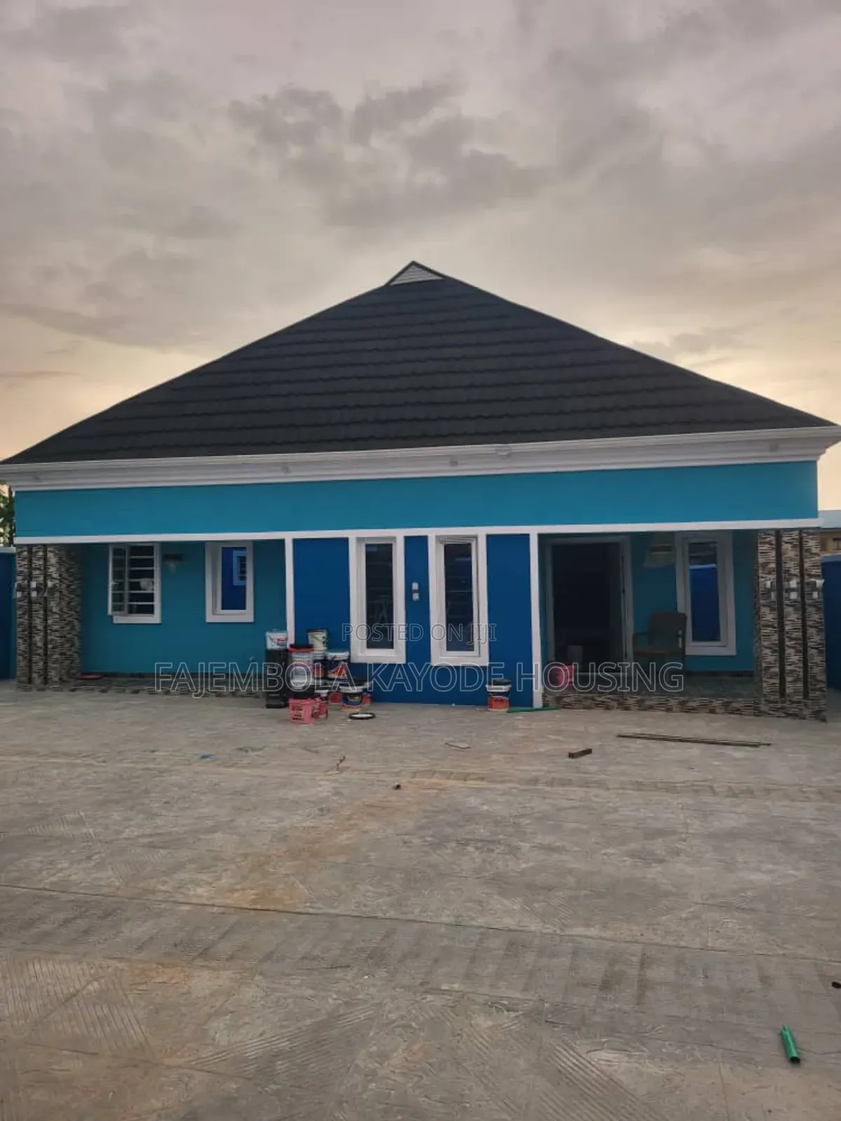 3bdrm Bungalow in Unity Estate for sale in Oluyole Estate