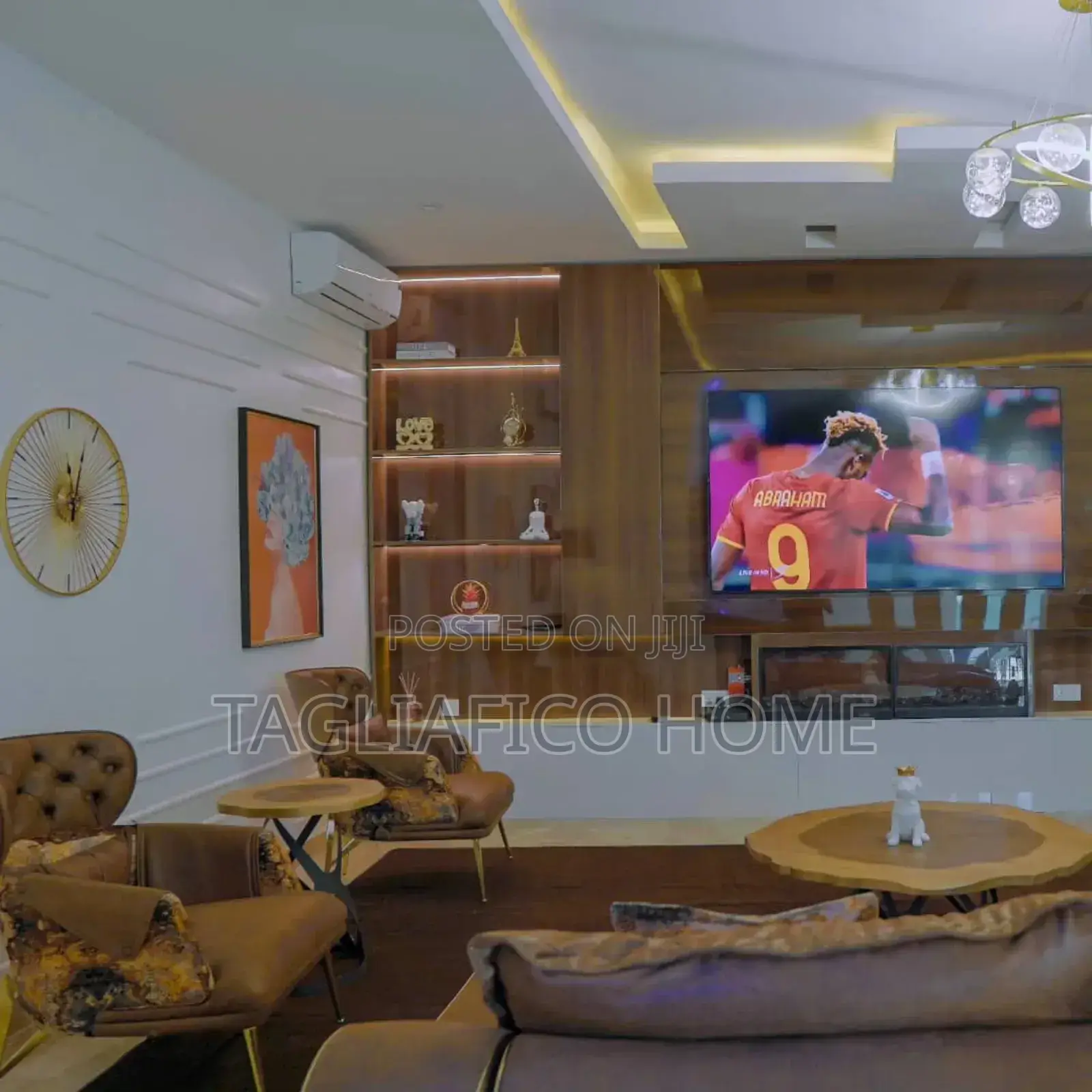 Royal: 4 Bedroom Apartment in Adeola Odeku