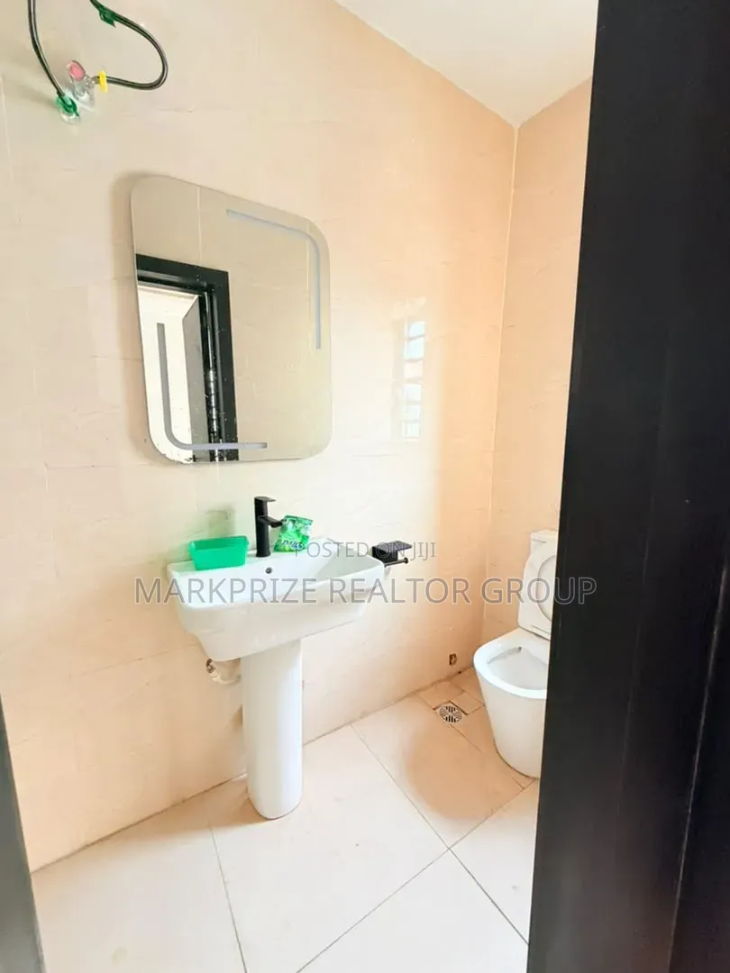 4bdrm Duplex in Opebi Ikeja for sale in Opebi