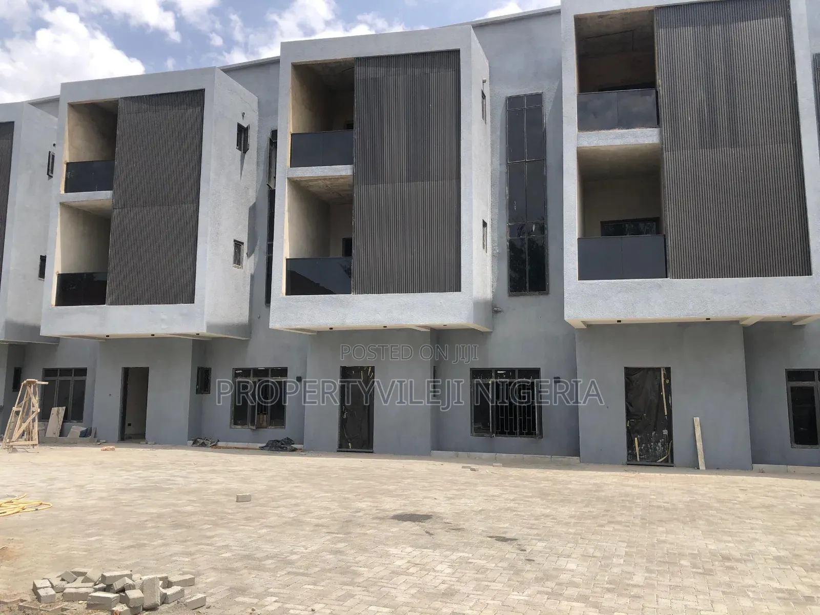 4bdrm Duplex in Utako for sale in Utako