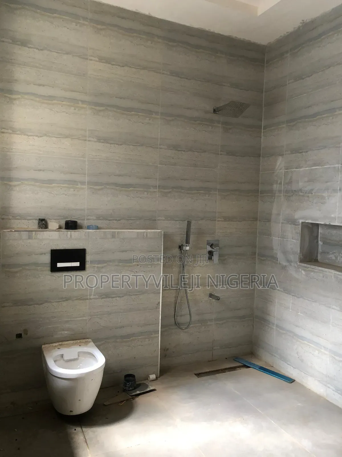4bdrm Duplex in Utako for sale in Utako