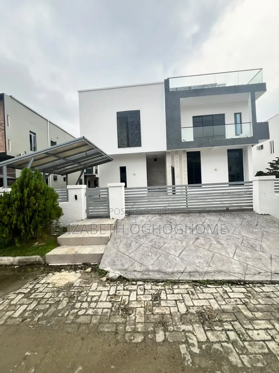 5bdrm Duplex in Lafiaji for rent in Lafiaji