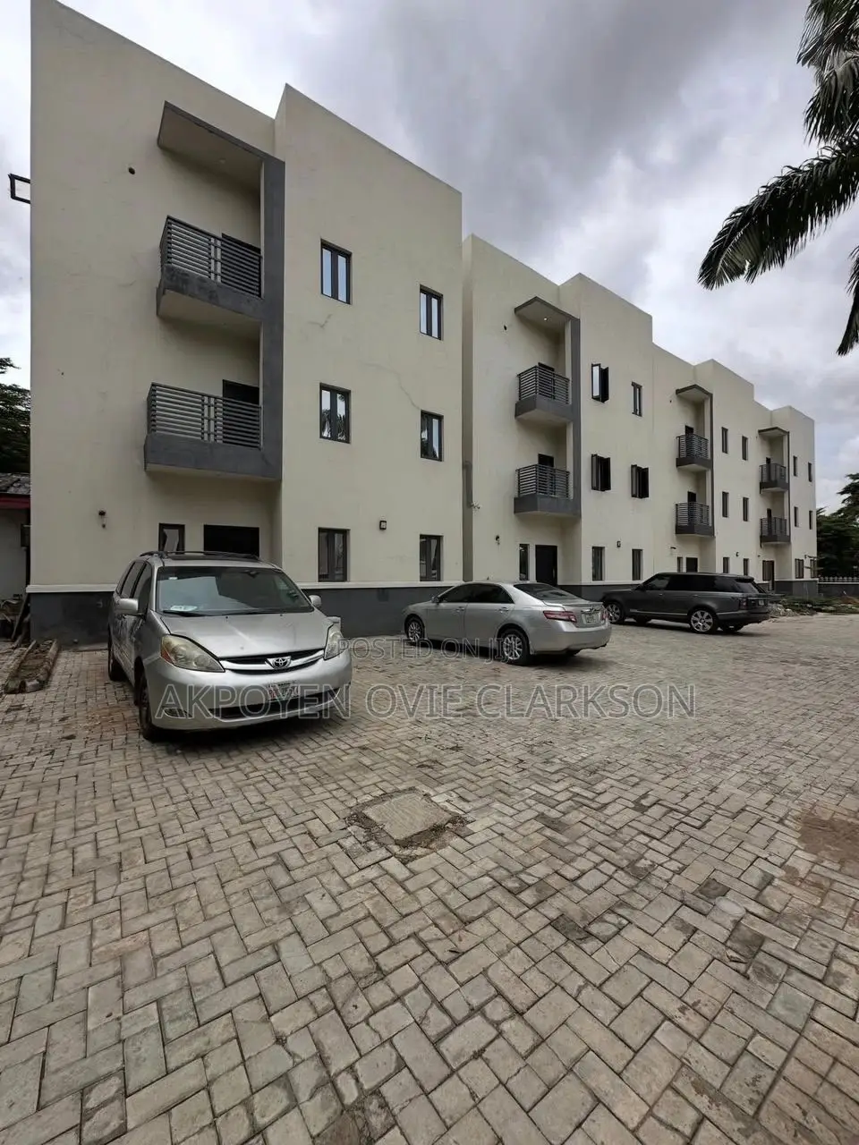 4bdrm Townhouse/Terrace in Utako for sale in Utako