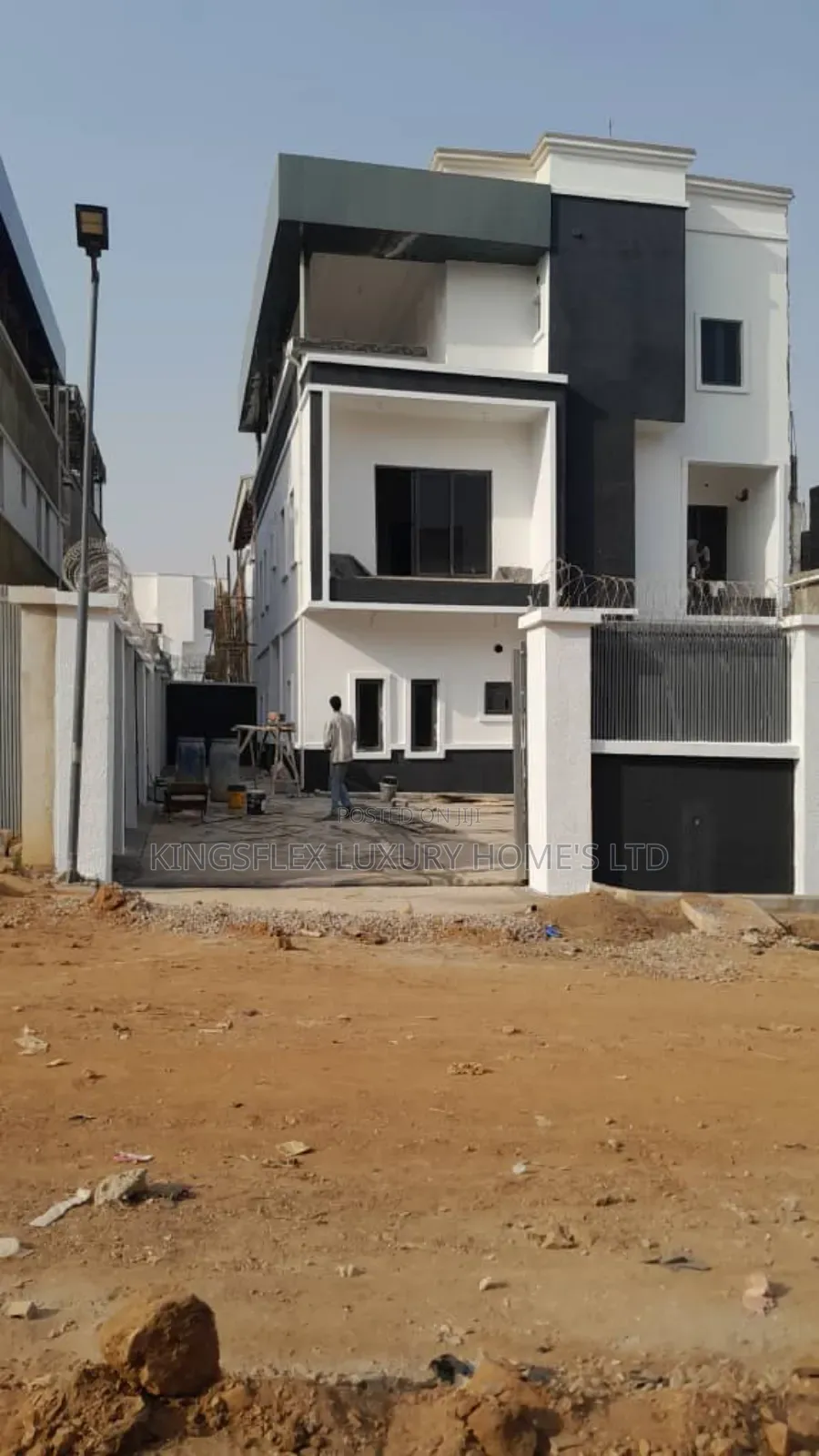 6bdrm Duplex in Ochacho Estate, Life Camp for sale in Life Camp