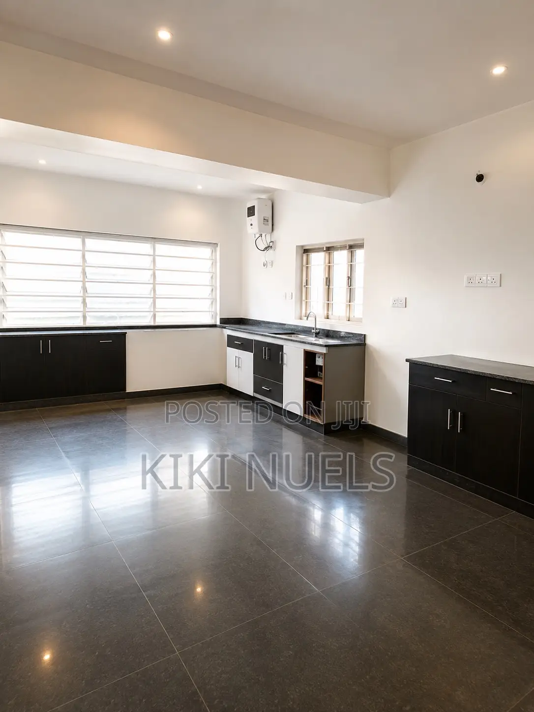 5bdrm Duplex in Maitama for sale in Maitama