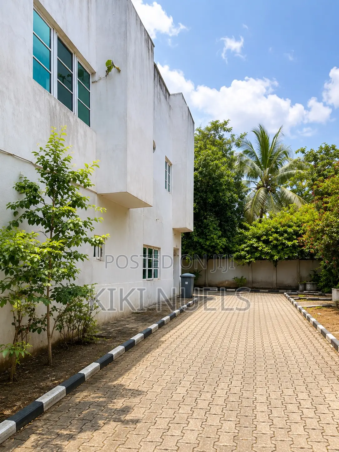 5bdrm Duplex in Maitama for sale in Maitama