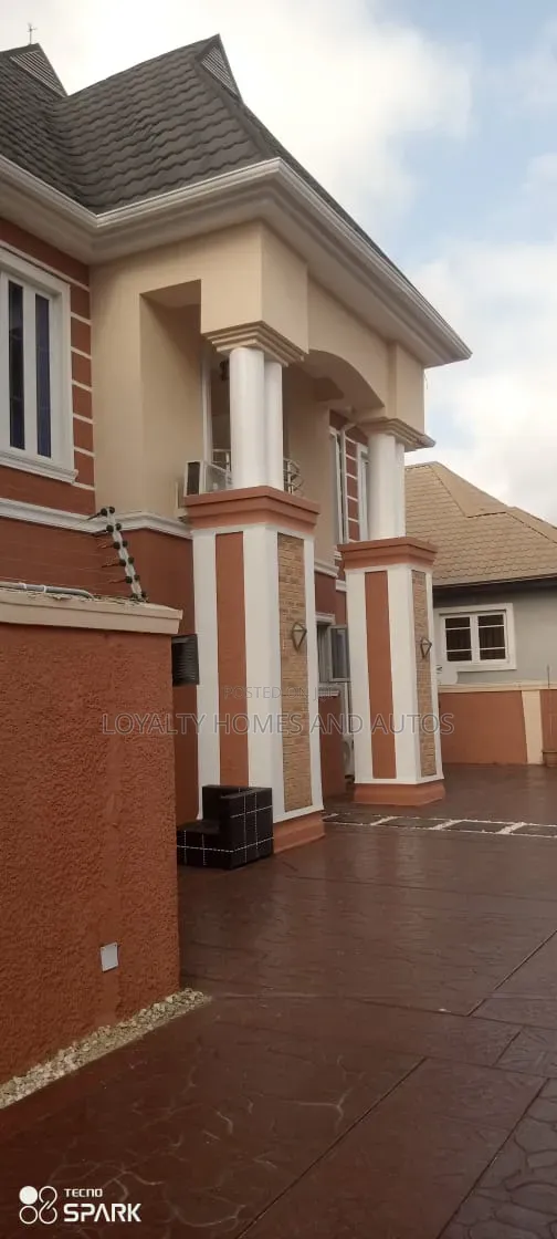 Furnished 5bdrm Duplex in GRA Phase 1 for sale in GRA Phase 1