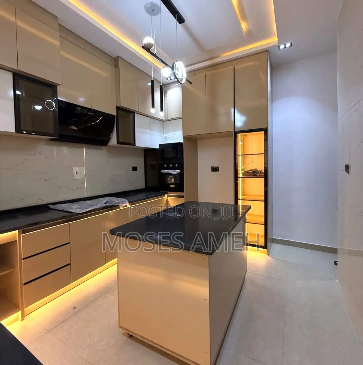 4bdrm Townhouse/Terrace in Apo Resettlement for sale in Apo Resettlement