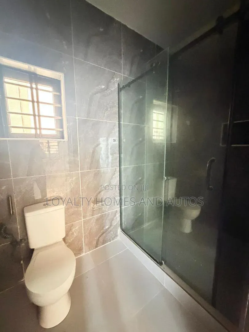 4bdrm Duplex in GRA Phase 1 for sale in GRA Phase 1