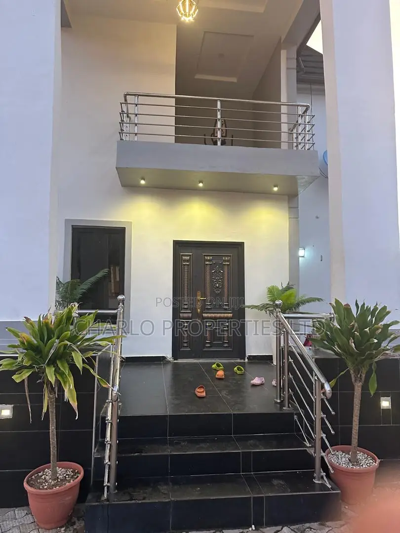 Furnished 4bdrm Duplex in Benin City for sale in Benin City