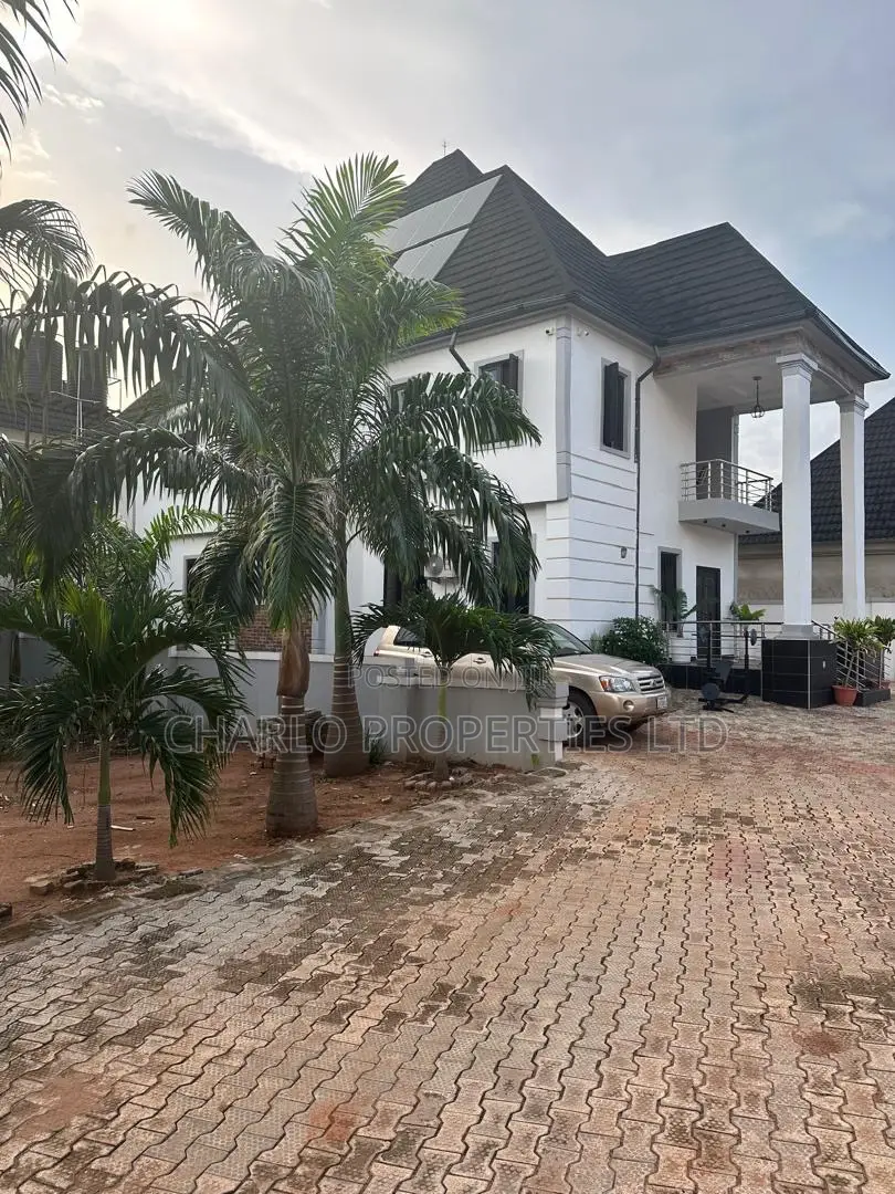 Furnished 4bdrm Duplex in Benin City for sale in Benin City