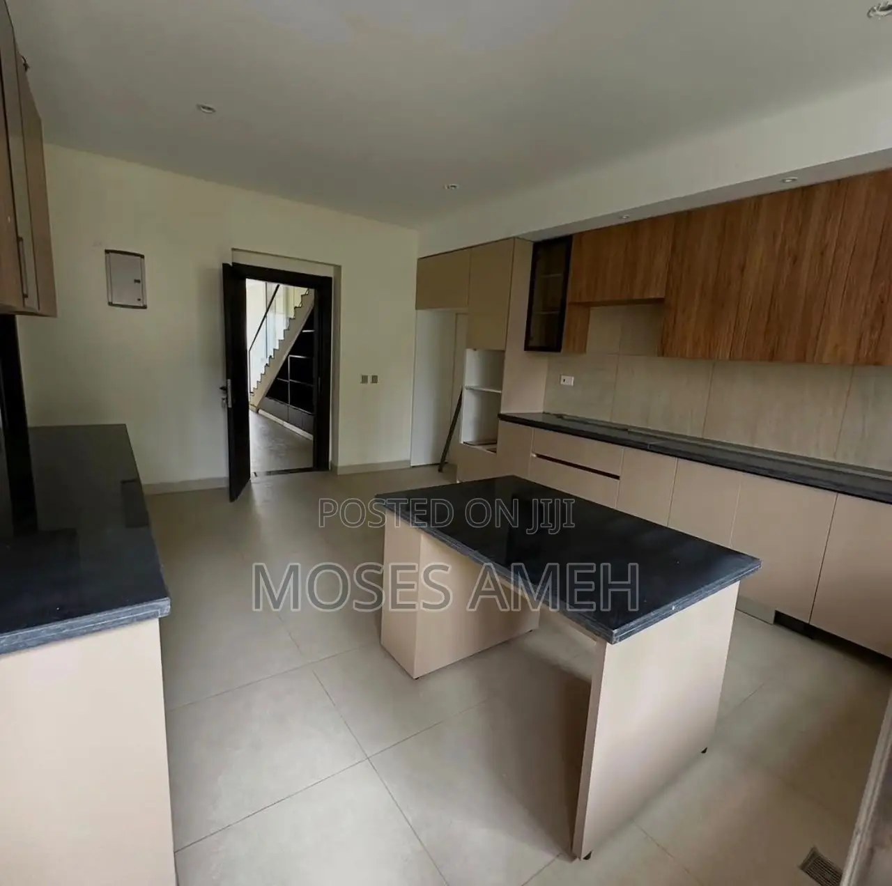5bdrm Duplex in Katampe Extension for sale in Katampe Extension